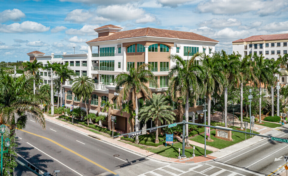 Walking Downtown Boca Raton, Florida in February 2023 