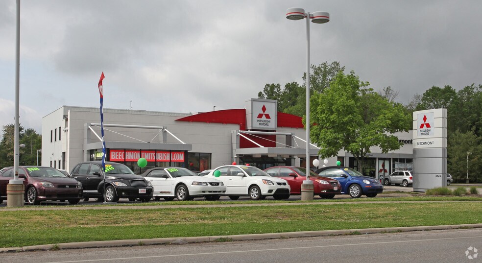 8549 Beechmont Ave, Cincinnati, OH 45255 Retail for Lease