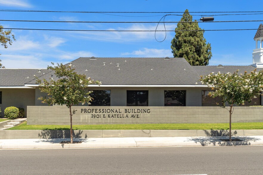 2901 E Katella Ave, Orange, CA for lease - Building Photo - Image 1 of 15