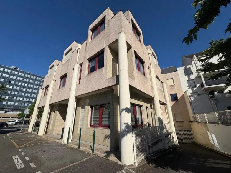 Office in Nantes for sale - Building Photo - Image 1 of 11