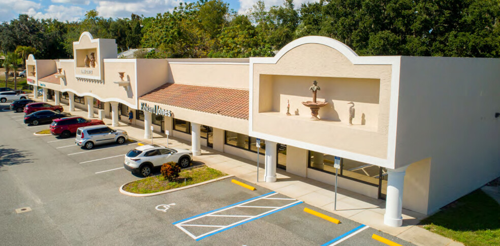 1450 E North Blvd, Leesburg, FL for lease - Building Photo - Image 1 of 45