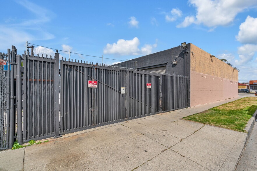 3030 Martin Luther King Jr Blvd, Lynwood, CA for lease - Building Photo - Image 2 of 23