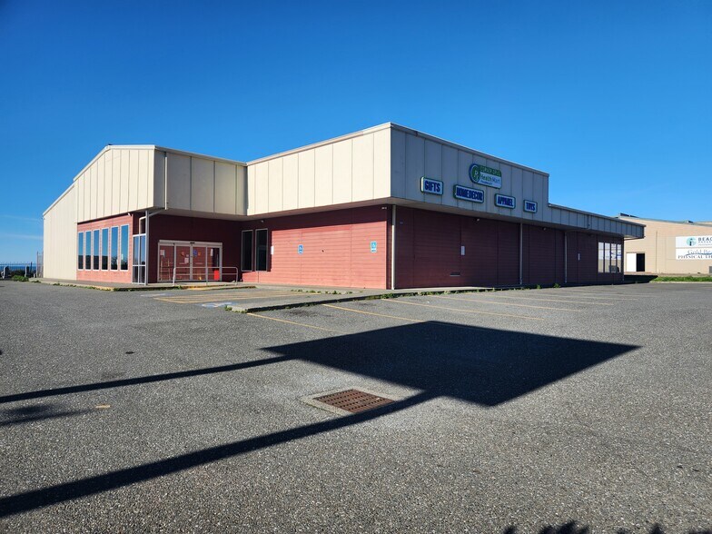 29670 Ellensburg Ave, Gold Beach, OR for sale - Building Photo - Image 2 of 18