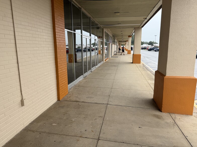 6570 Caroline St, Milton, FL for lease - Building Photo - Image 2 of 44