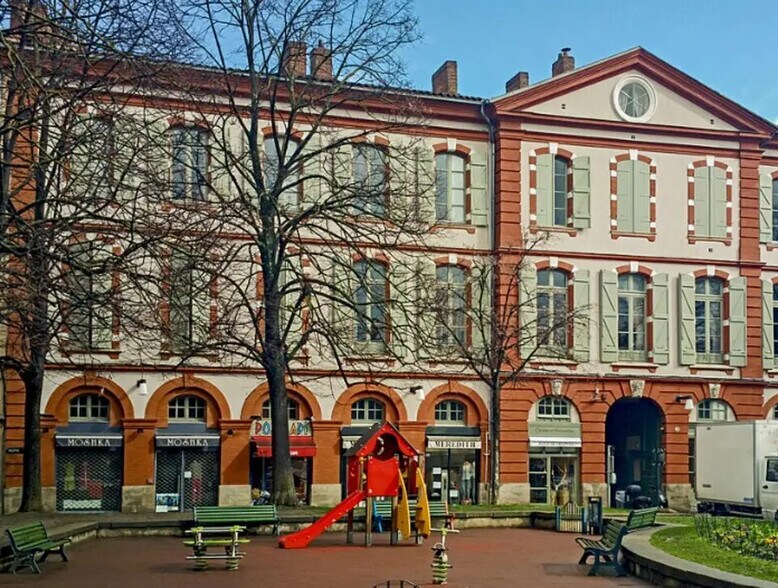 Retail in Toulouse for sale - Building Photo - Image 3 of 5