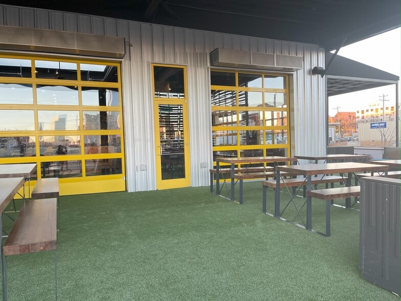 401 NW 10th St, Oklahoma City, OK for lease - Building Photo - Image 2 of 6