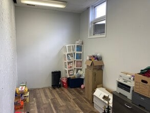 1209 S 4th St, Springfield, IL for lease Interior Photo- Image 1 of 2