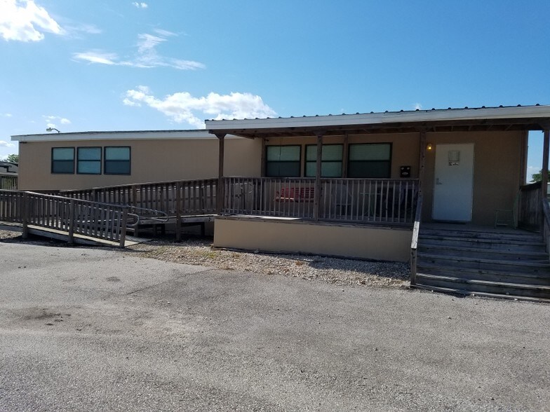 14146 County Road 282, Alvin, TX for sale - Primary Photo - Image 1 of 1