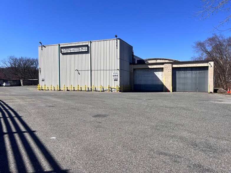 75 Tuckahoe Rd, Yonkers, NY 10710 Industrial for Sale