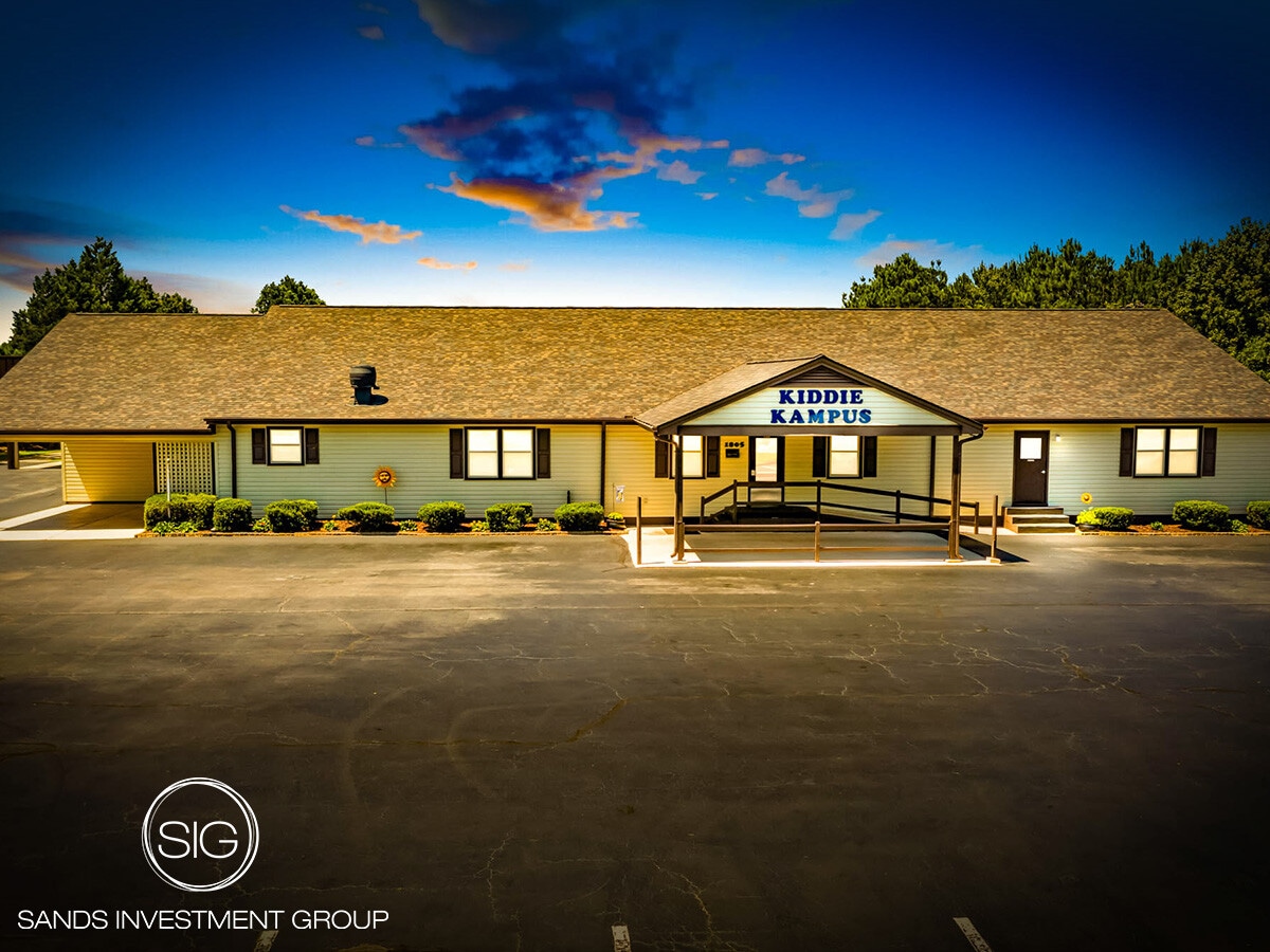 1805 Forest Hills Rd, Wilson, NC 27893