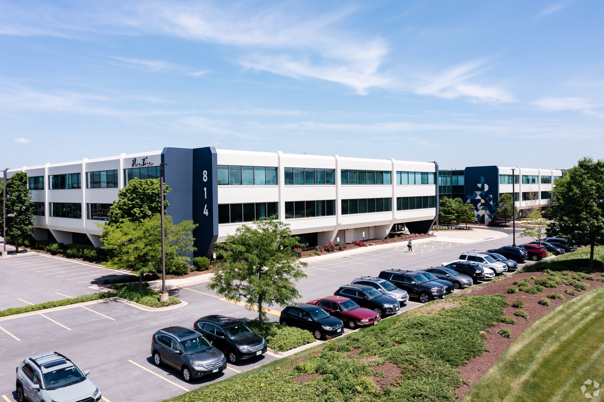 814 Commerce Dr, Oak Brook, IL for lease Building Photo- Image 1 of 5