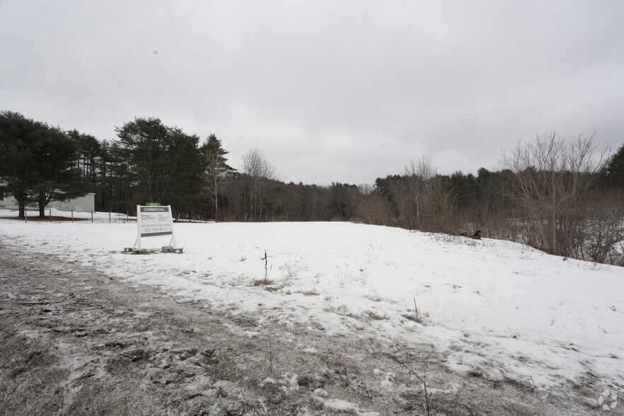 1083 Sabattus Rd, Lewiston, ME 04240