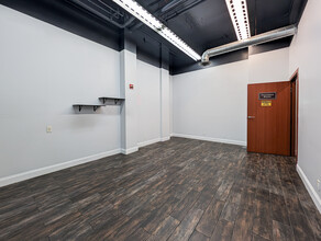 780 8th Ave, New York, NY for lease Interior Photo- Image 2 of 5