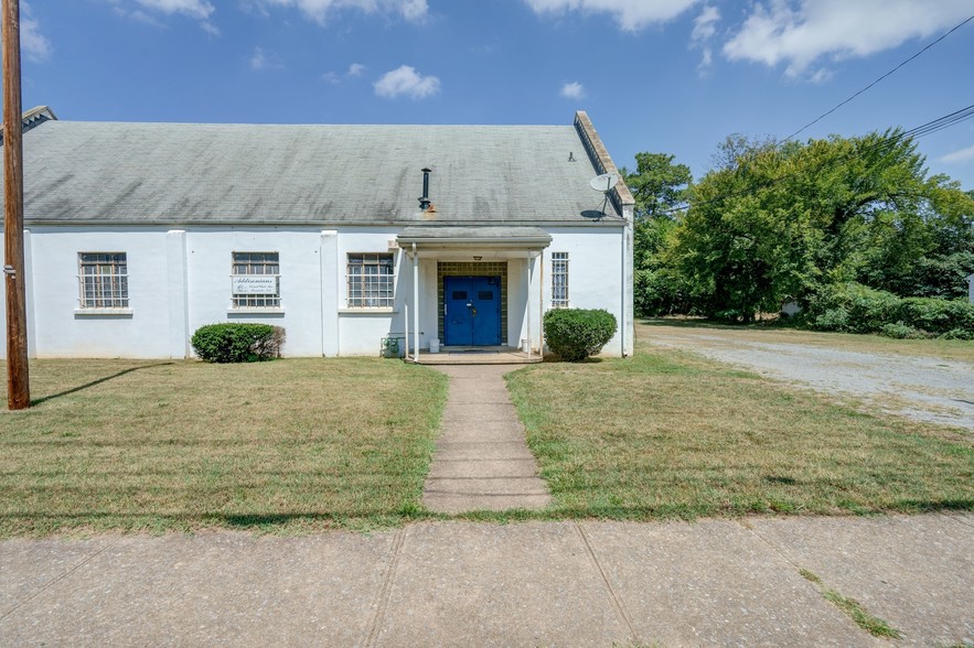 2015 Melrose Ave NW, Roanoke, VA for sale - Primary Photo - Image 1 of 1