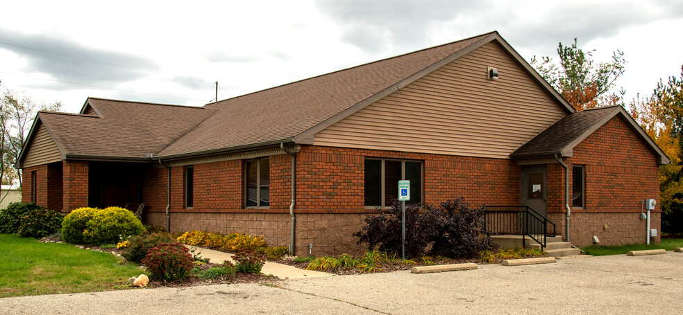 515 Marshall St, Litchfield, MI for sale - Primary Photo - Image 1 of 1