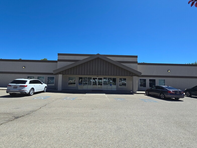 205 E Watertower Ln, Meridian, ID for lease - Building Photo - Image 1 of 4