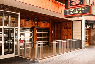 More details for 123-125 W Trade St, Charlotte, NC - Retail for Lease