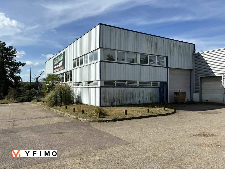 Location Local d'activités 1 150 m² - Photo 1