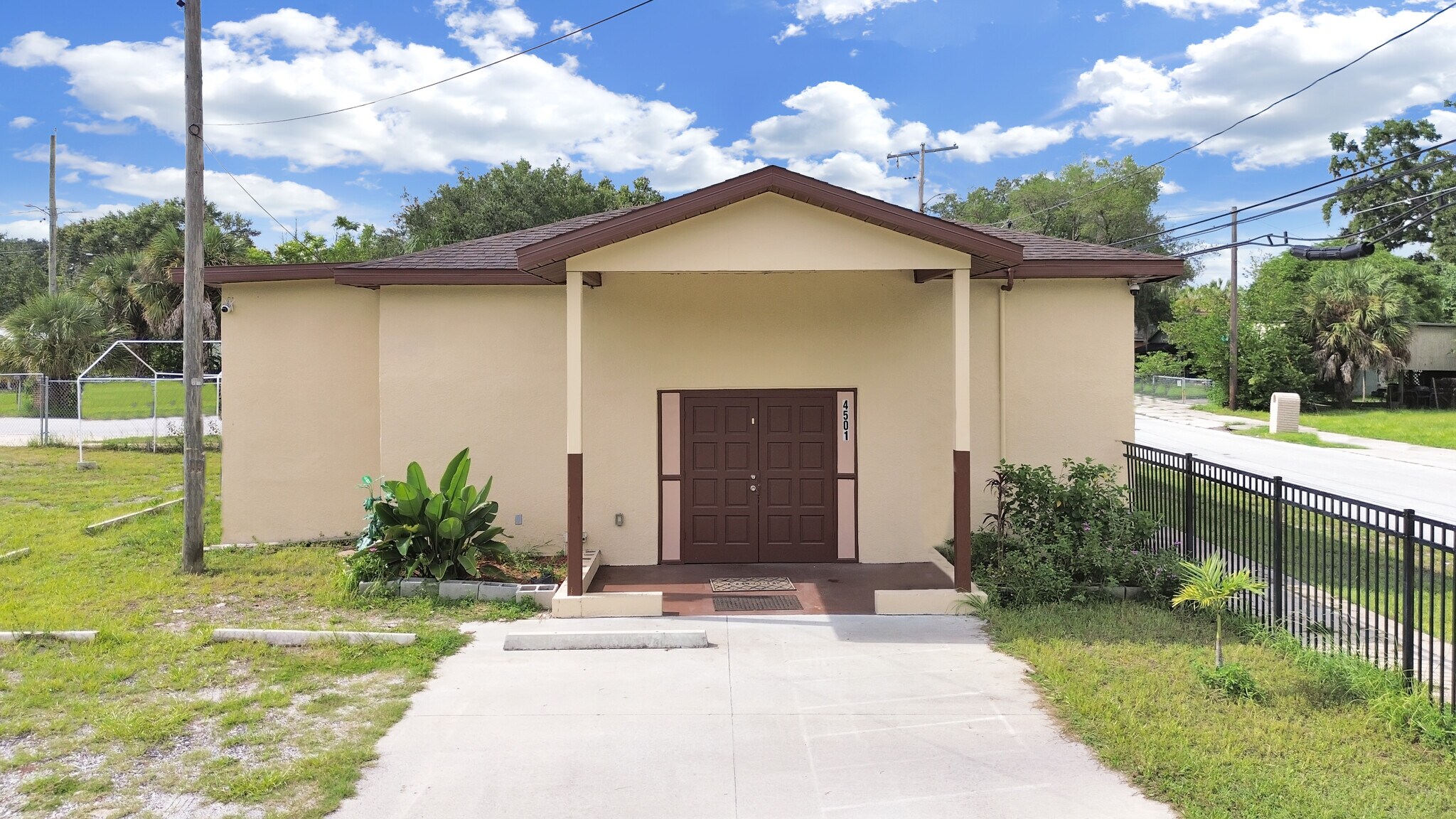 4501 N 42nd St, Tampa, FL for sale Building Photo- Image 1 of 52