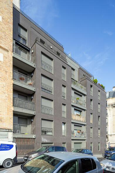 Multifamily in Paris for sale - Building Photo - Image 2 of 2