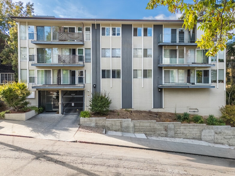 671 Vernon St, Oakland, CA for sale - Building Photo - Image 2 of 20