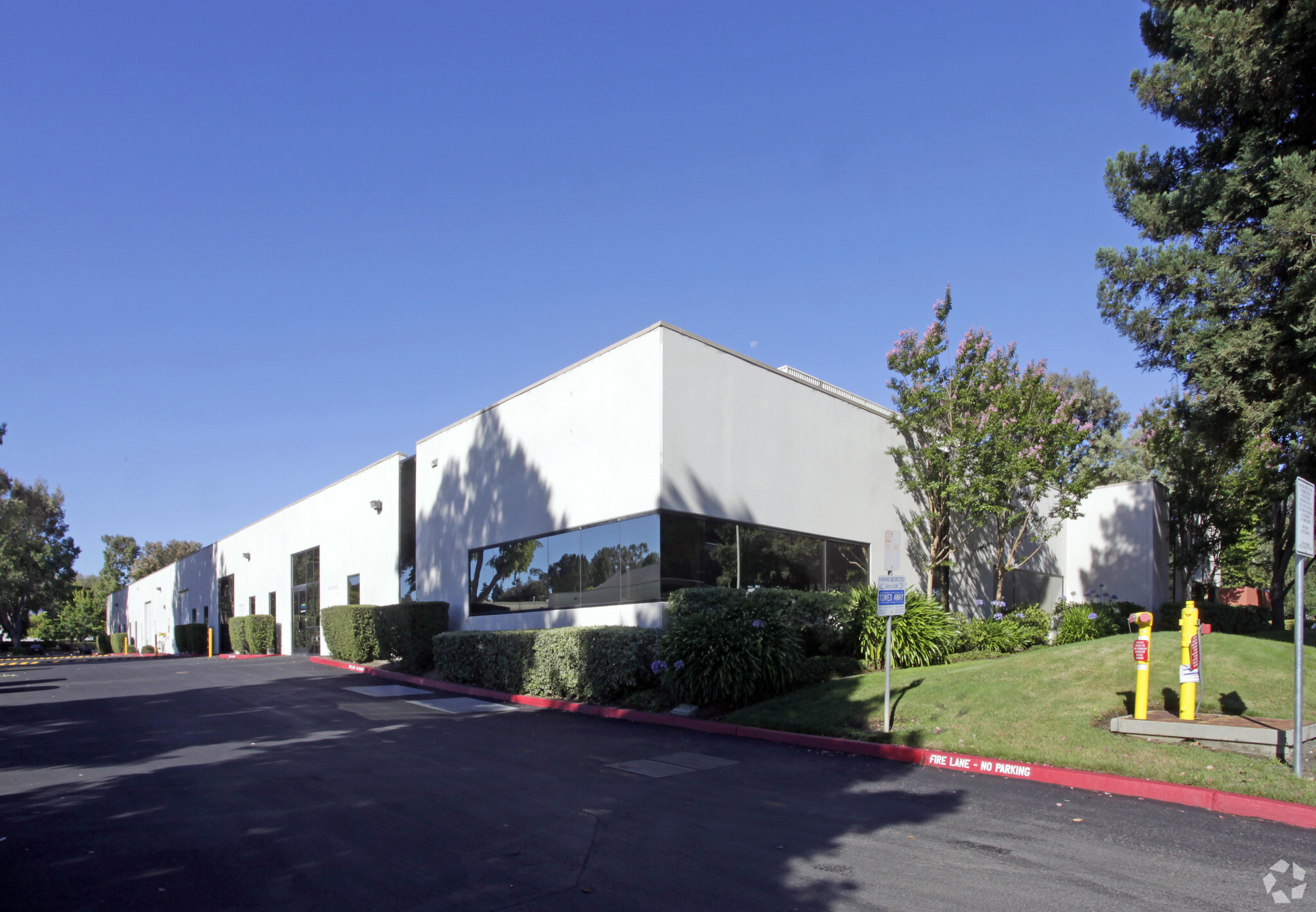 674-680 W Maude Ave, Sunnyvale, CA for lease Primary Photo- Image 1 of 4