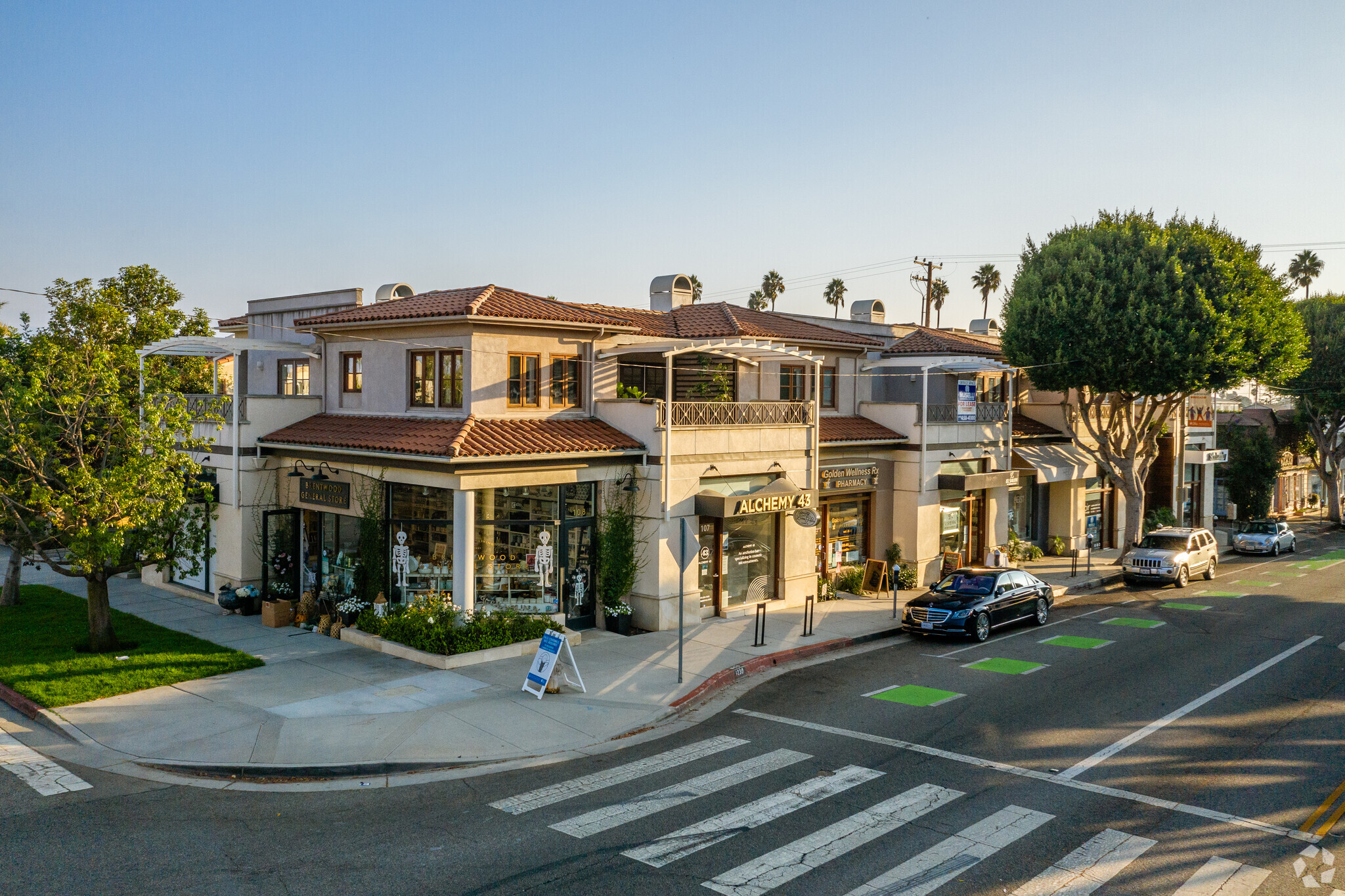 1230 Montana Ave, Santa Monica, CA for lease Primary Photo- Image 1 of 33