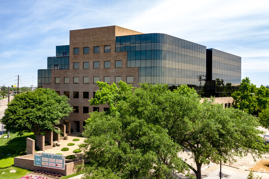 11910 Greenville Ave, Dallas, TX for lease - Building Photo - Image 1 of 3