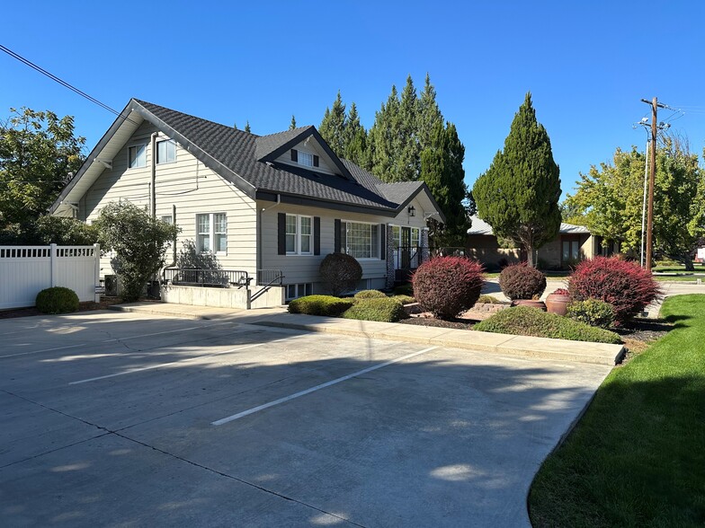 1115 N Cole Rd, Boise, ID for sale - Building Photo - Image 1 of 3