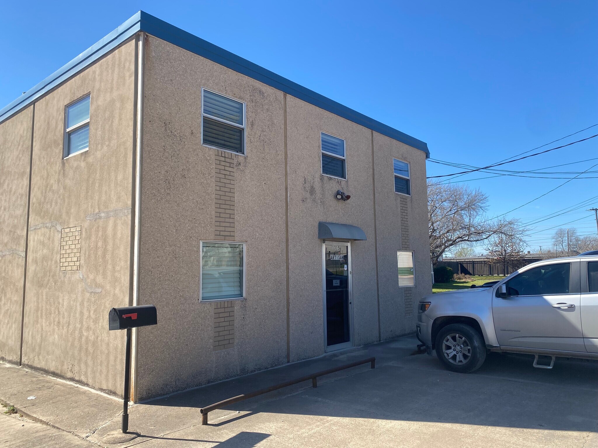 1315 W Shady Grove Rd, Grand Prairie, TX for sale Primary Photo- Image 1 of 2