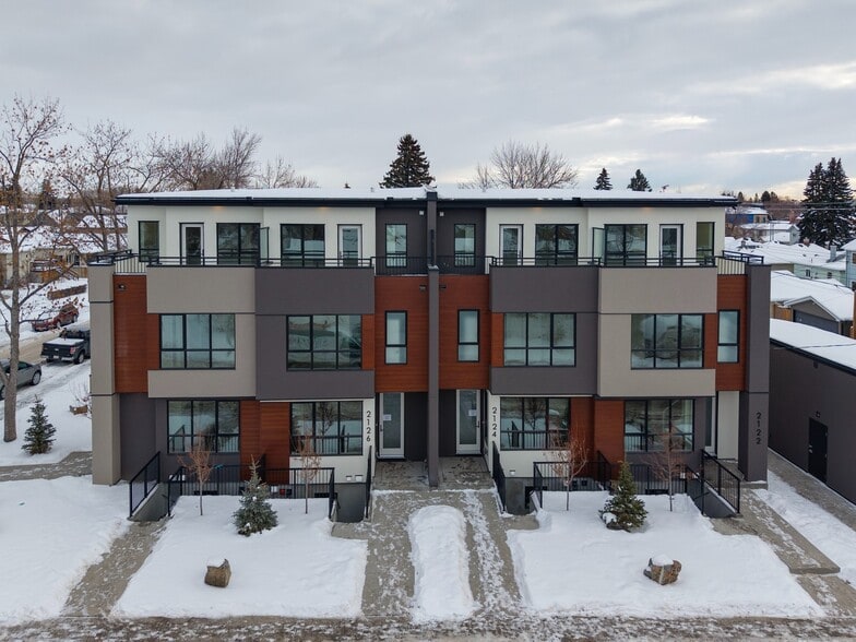 2124 7 St NW, Calgary, AB for sale - Building Photo - Image 1 of 19