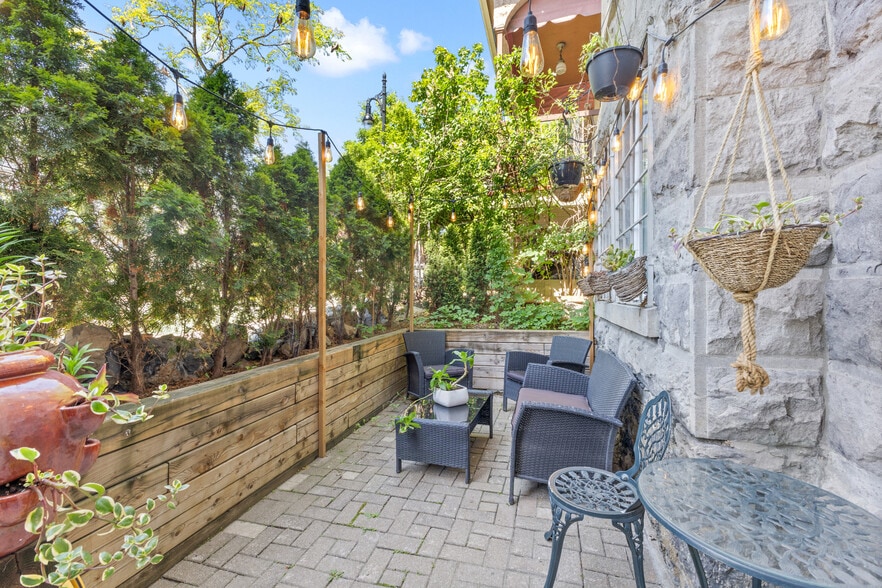 1023 Rue Berri, Montréal, QC for sale - Building Photo - Image 3 of 57