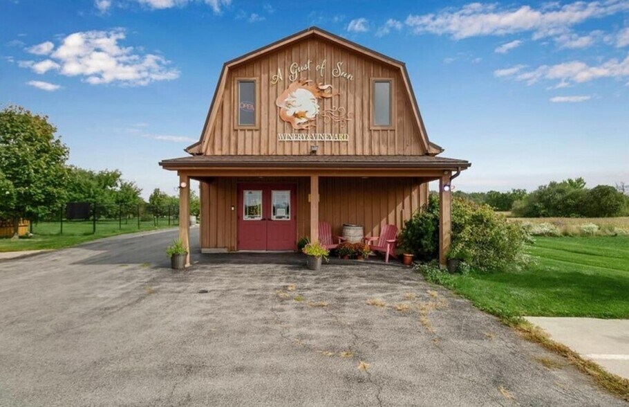 4515 Baer Rd, Ransomville, NY 14131 A Gust of Sun Winery & Vineyard
