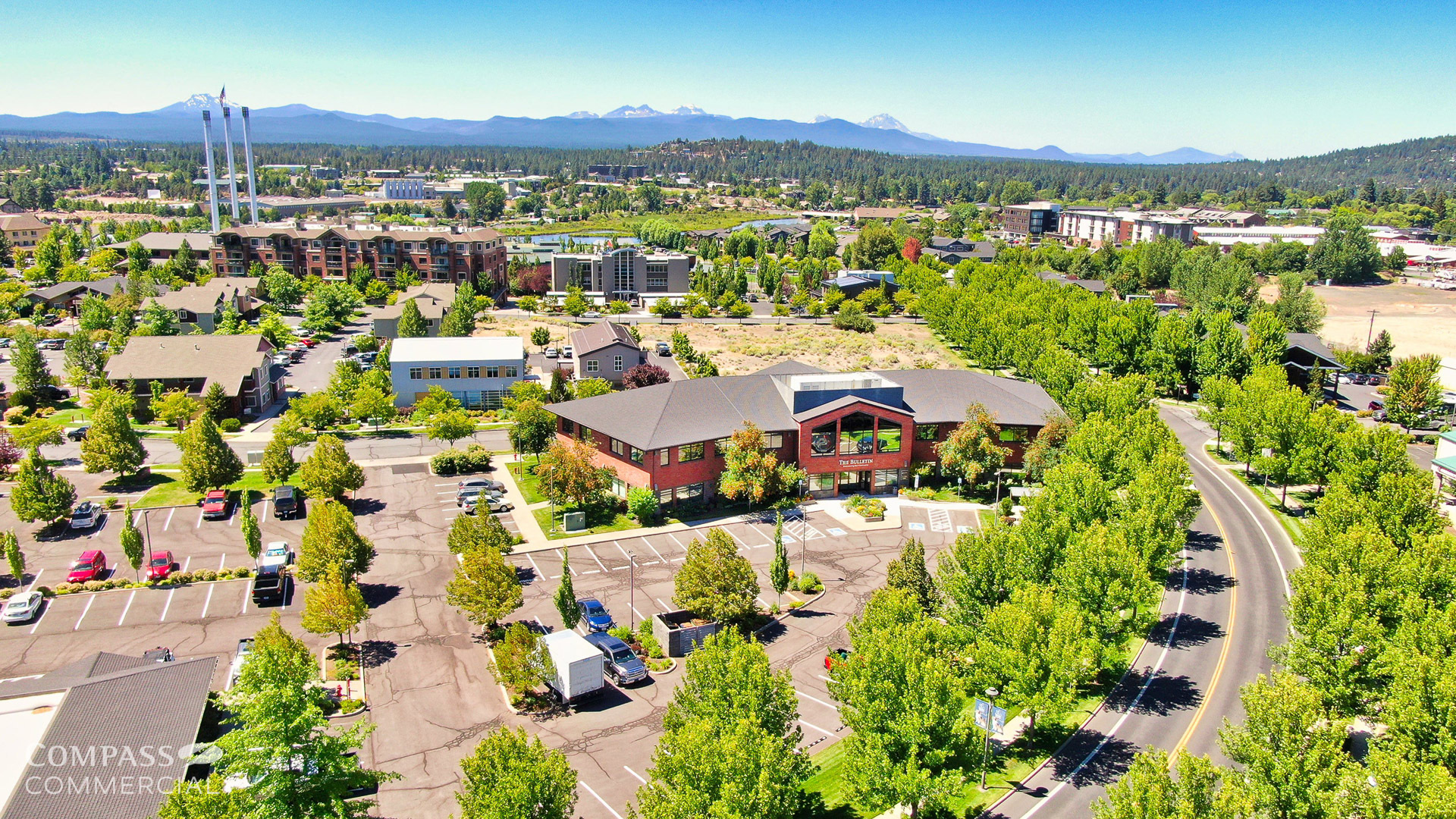 320 SW Upper Terrace Dr, Bend, OR for lease Building Photo- Image 1 of 26