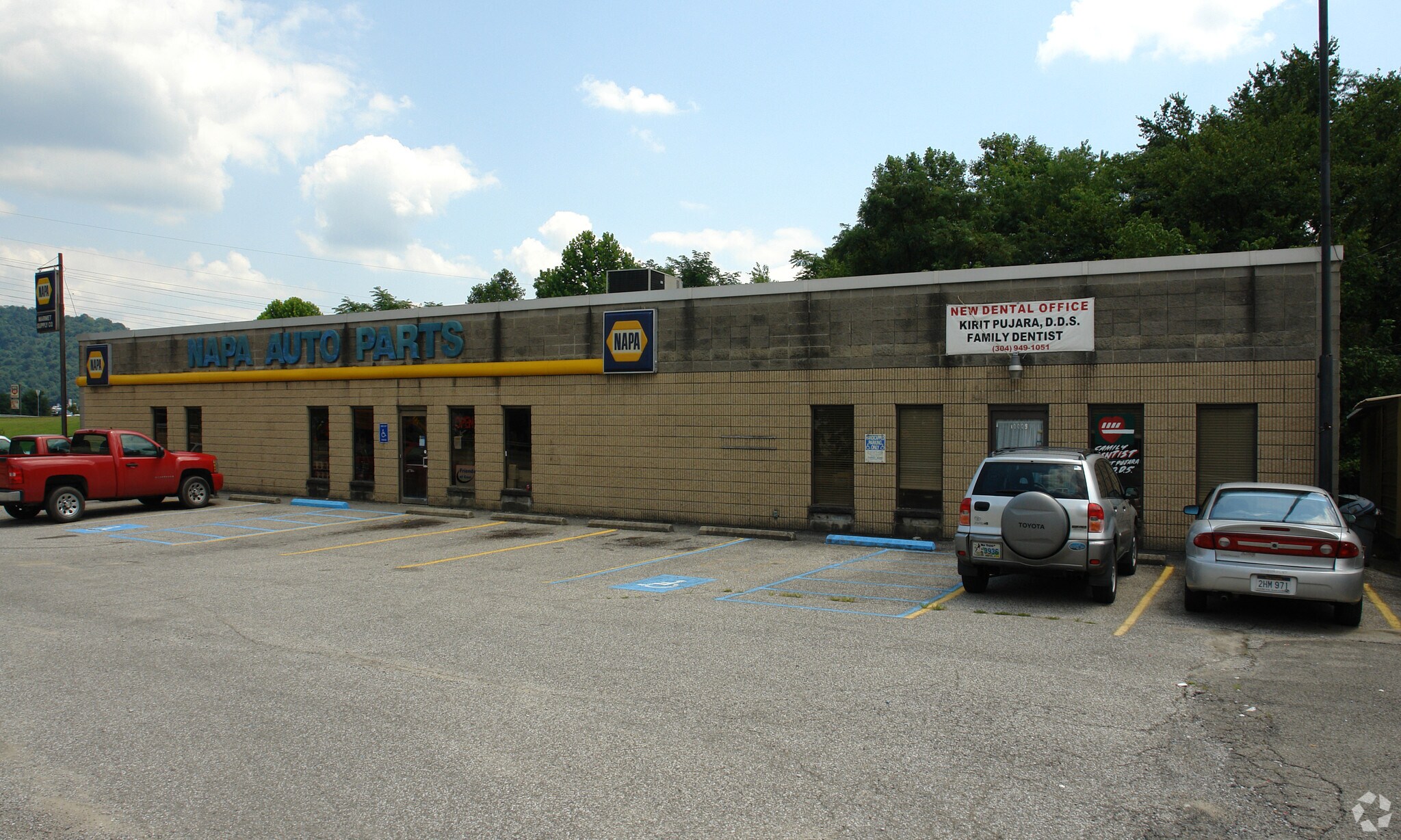 10009-10011 Maccorkle Ave, Charleston, WV for lease Building Photo- Image 1 of 12
