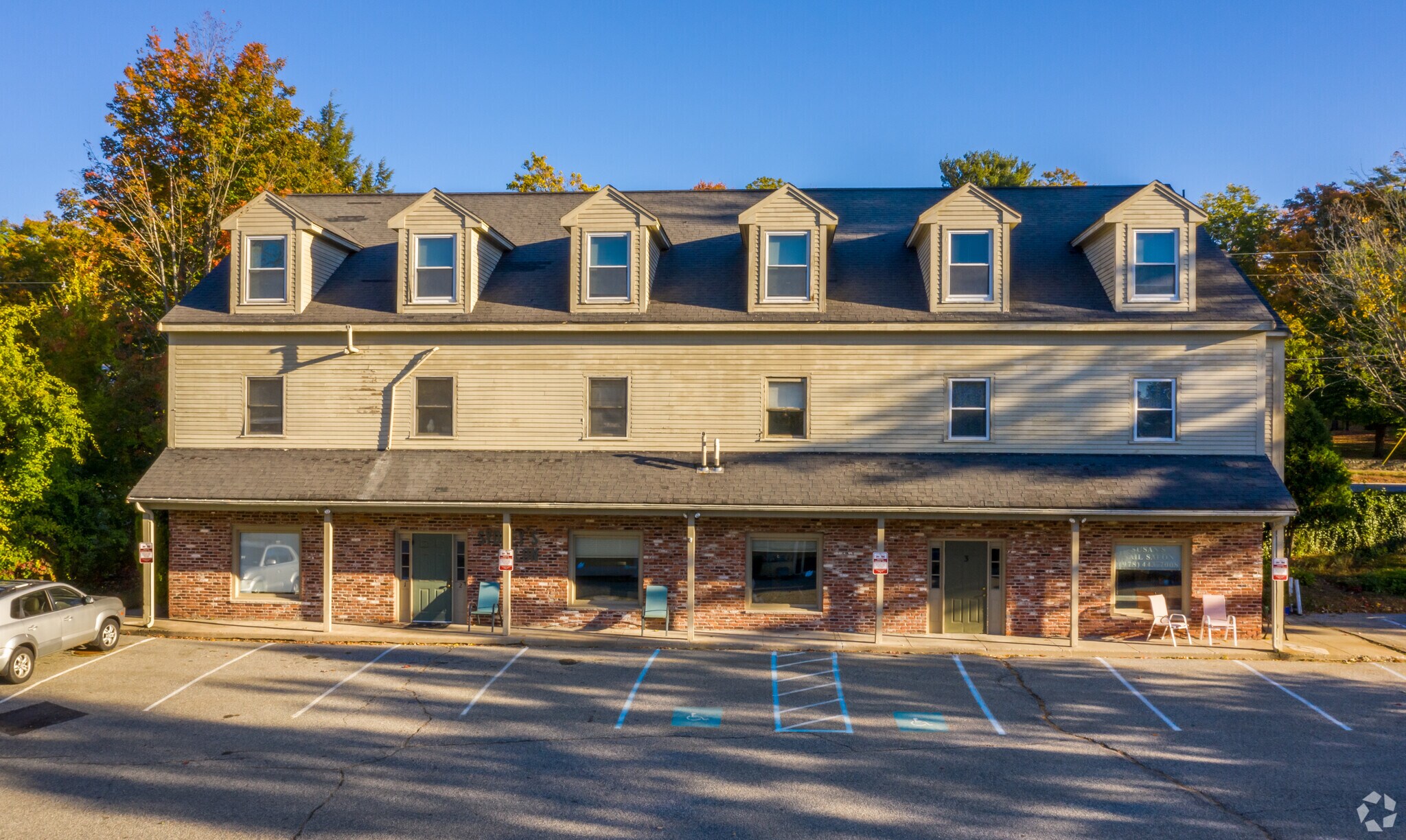 339 Boston Post Rd, Sudbury, MA 01776 Country Living Building