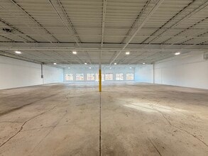 1990 Ellesmere Rd, Toronto, ON for lease Interior Photo- Image 2 of 6