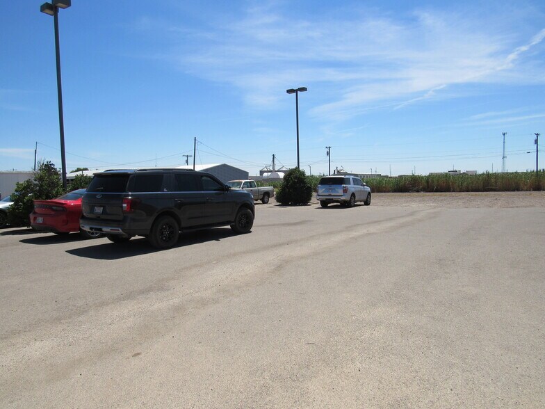 1904 E Broadway St, Altus, OK for sale - Building Photo - Image 3 of 10