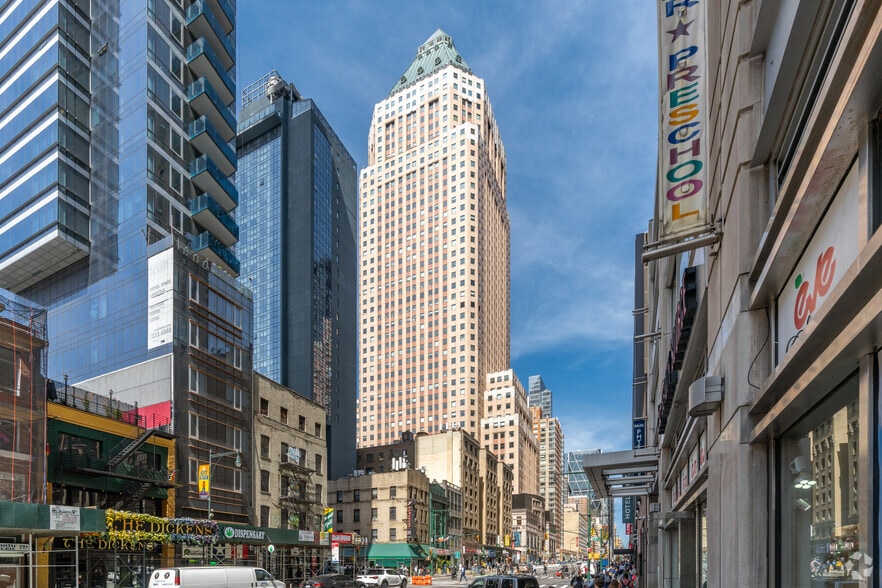 301-321 W 49th St, New York, NY for lease - Building Photo - Image 1 of 9
