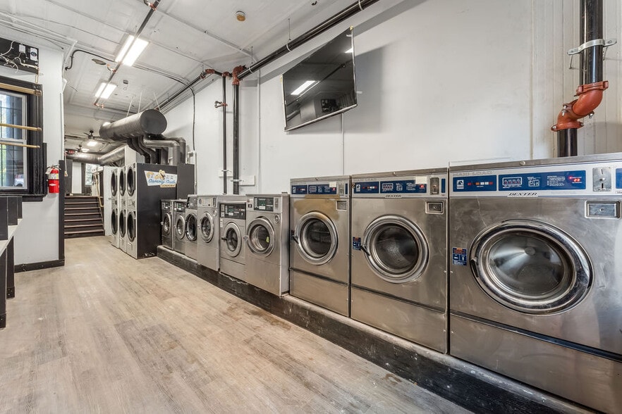 719 Willow Ave, Hoboken, NJ for lease - Building Photo - Image 2 of 21