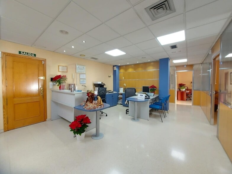 Office in El Ejido, Almería for sale - Building Photo - Image 3 of 26