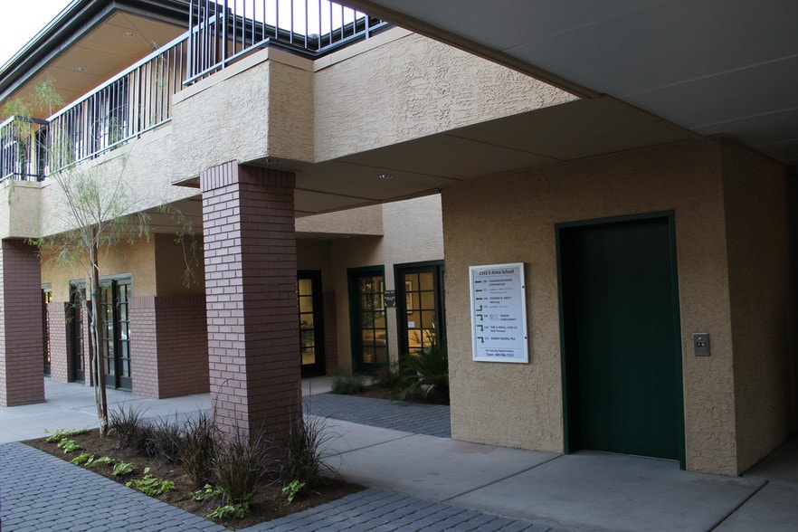 2345 S Alma School Rd, Mesa, AZ for lease - Building Photo - Image 2 of 28