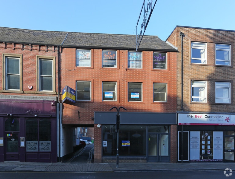 10 Bull Ring, Wakefield for sale - Primary Photo - Image 1 of 1