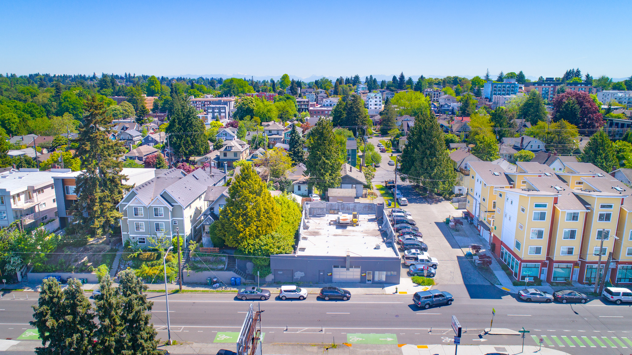 5600 Roosevelt Way NE, Seattle, WA for sale Building Photo- Image 1 of 1