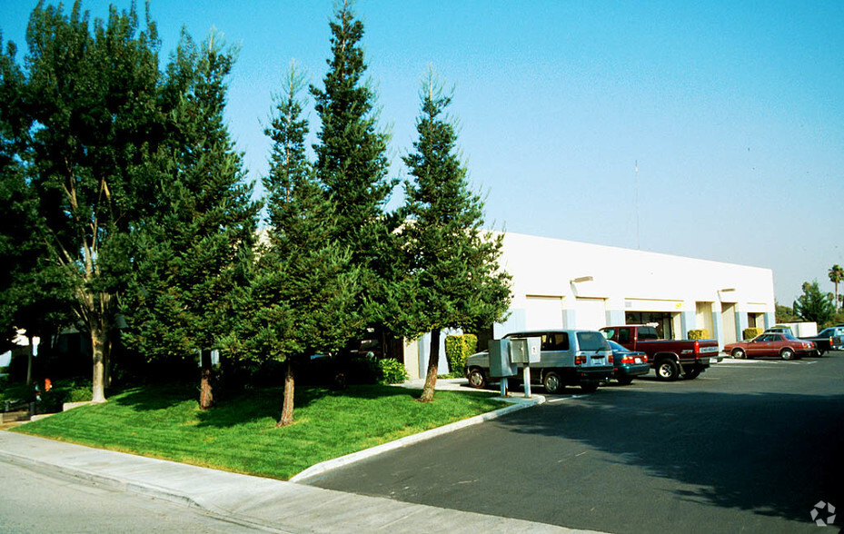 3728-3732 Charter Park Dr, San Jose, CA for lease - Building Photo - Image 2 of 4