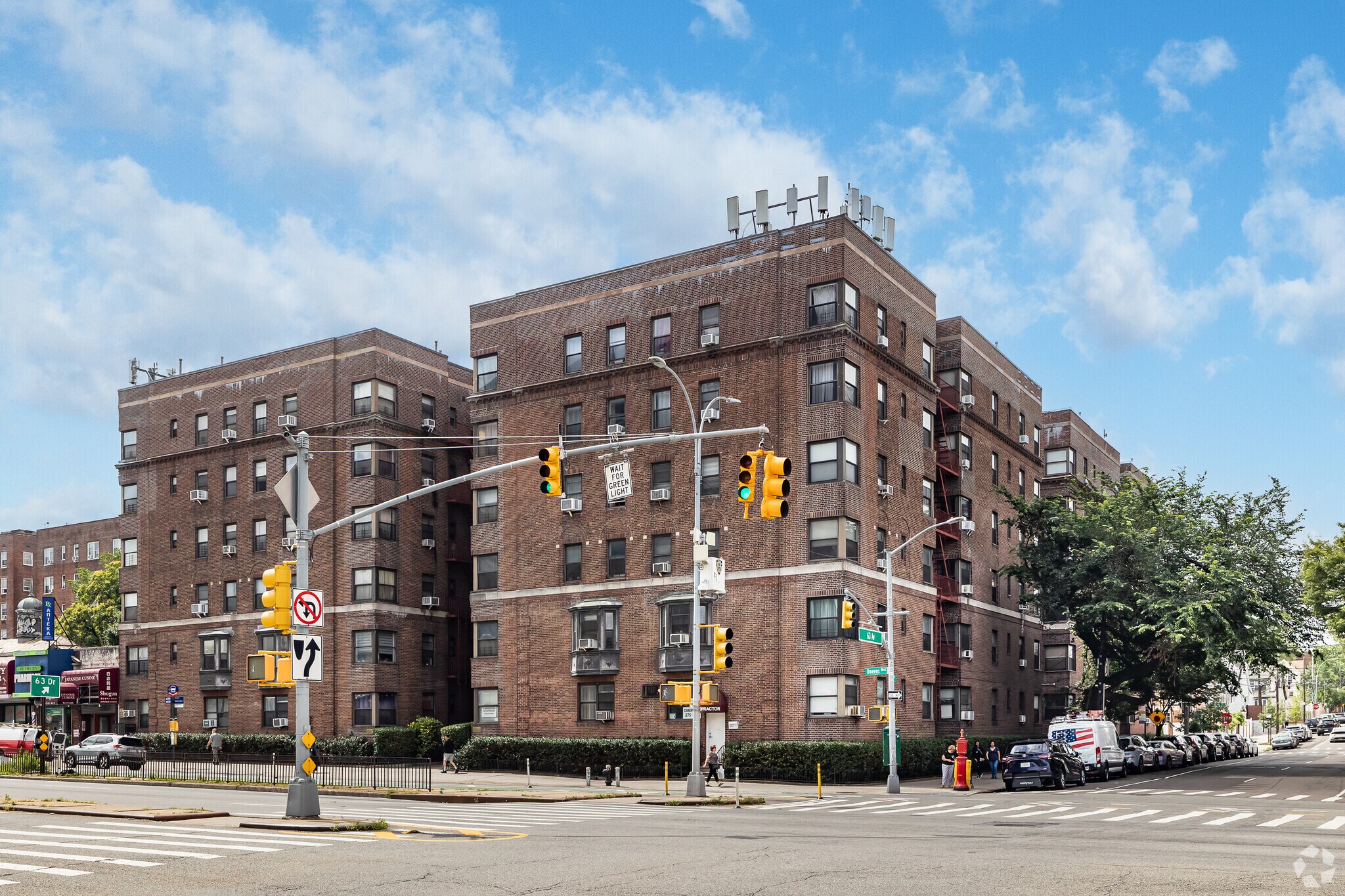 95-08 Queens Blvd, Rego Park, NY for sale Primary Photo- Image 1 of 1