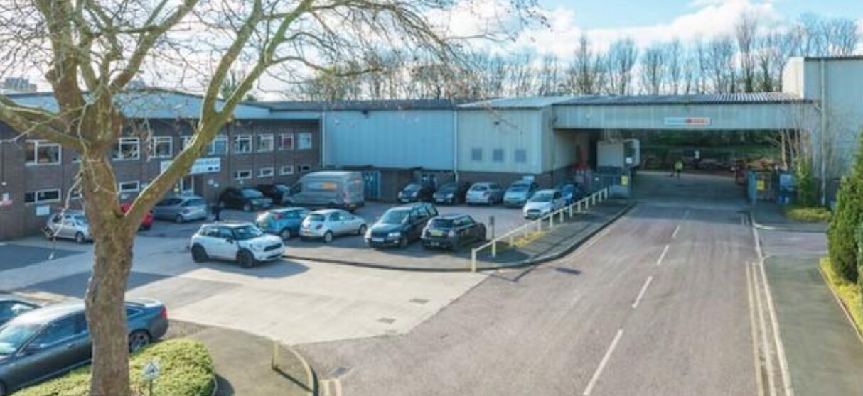 Crompton Rd, Swindon for sale Building Photo- Image 1 of 1
