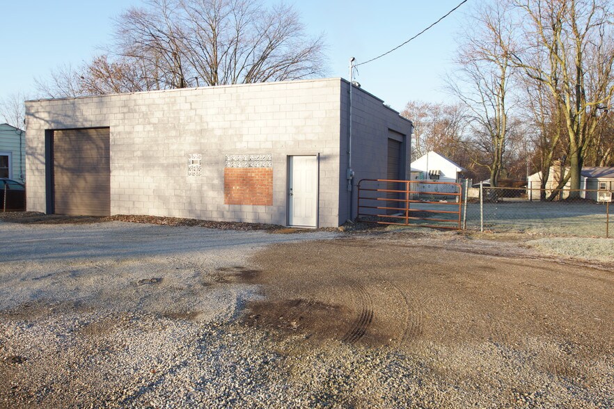 2533 Bollinger Ave NE, Canton, OH 44705