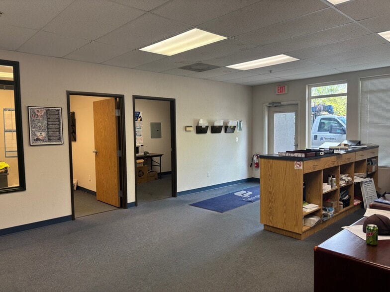 1750-1780 SW 3rd St, Corvallis, OR for lease - Building Photo - Image 3 of 8