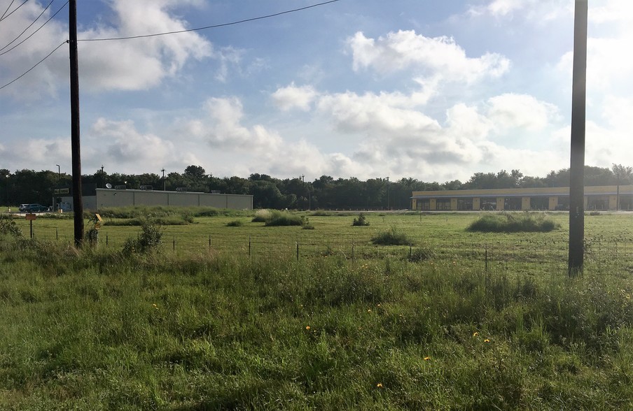 0 Mathis Rd, Elmendorf, TX for sale - Other - Image 1 of 1
